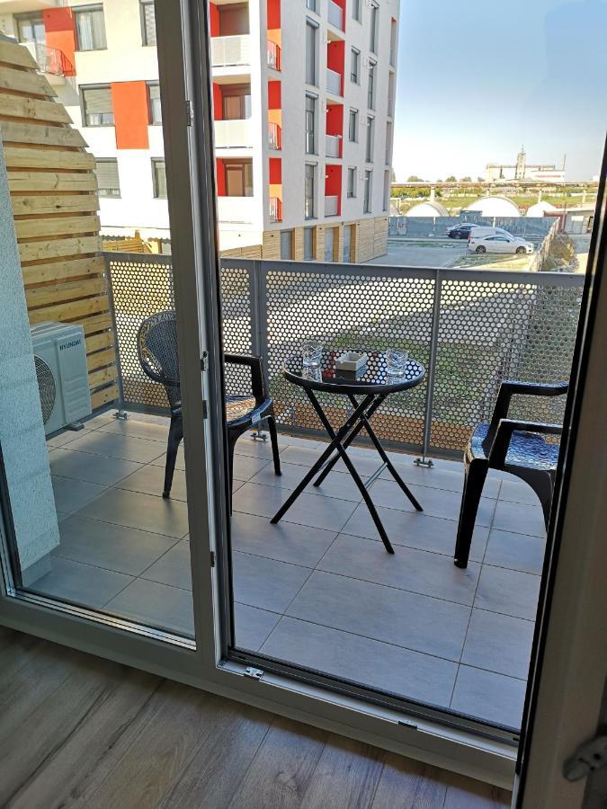 Ared-Atrium Mall Chrysflatty3 Premium Apartment 60Mp Arad Exterior foto
